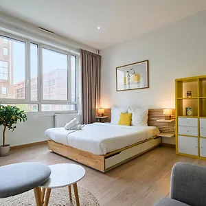 Appartement Gares Avec Parking Securise, Rijsel