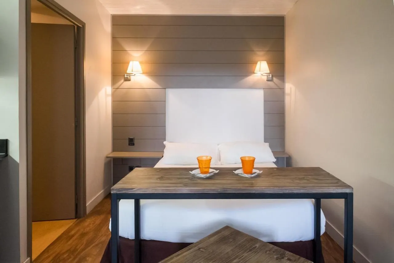 Opera - Flat Close To Stations And Old City - Welkeys Lilla Francia